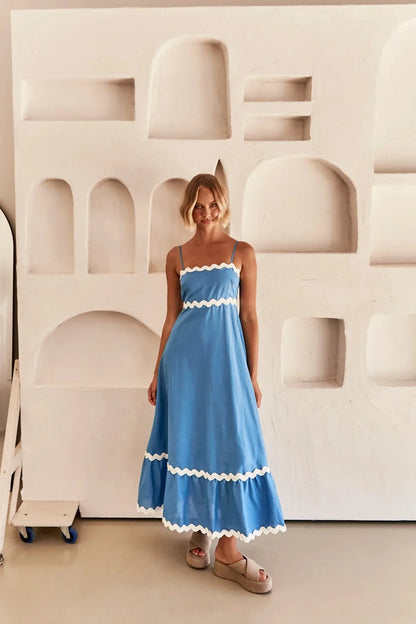 Sleeveless Scalloped Trim Midi Dress: Sexy Strapless Princess Silhouette Gown