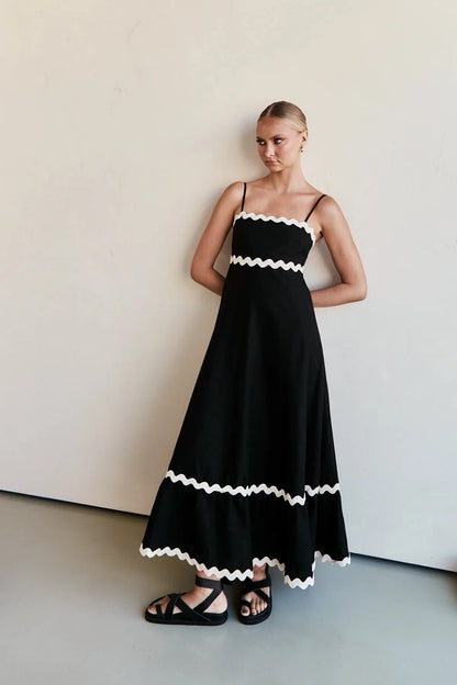Sleeveless Scalloped Trim Midi Dress: Sexy Strapless Princess Silhouette Gown