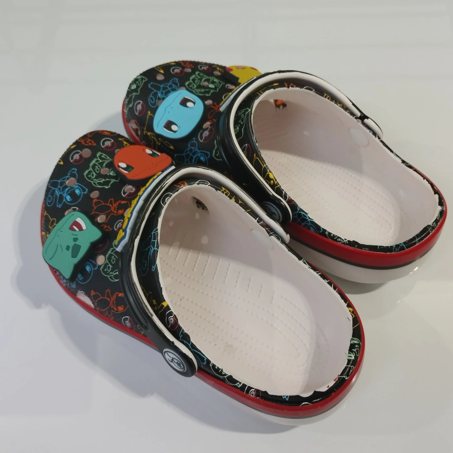 2026 New Pokemoned Hole Sandals Pikachu Squirtle Charmander Slippers Sandals Kawaii Anime Home Beach Shoes Summer Slippers