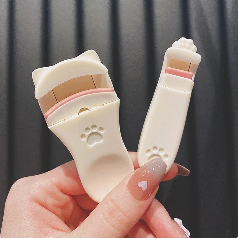 Wide Angle Lash Curler.