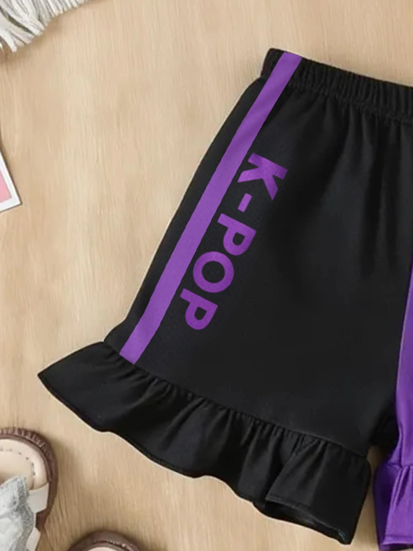 Girls' Nova Beat K-Pop 2-Piece Set: Graphic Tee & Ruffle Hem Shorts Streetwear