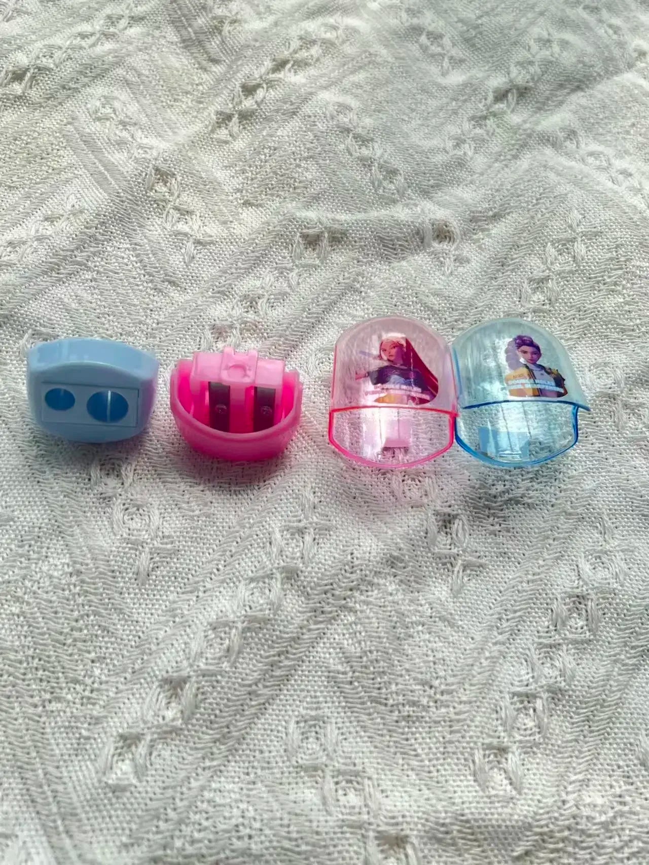 Cartoon Anime Girl Pencil Sharpener, Compact Lightweight Student Stationery School Supplies for Kids Gift