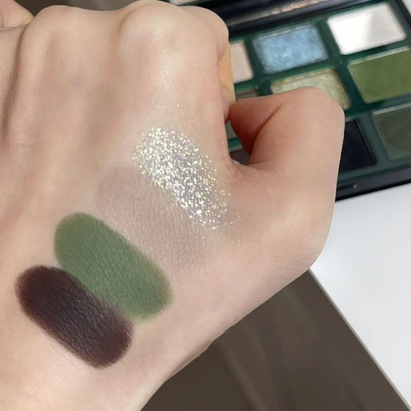 9 Color Eyeshadow Palette Olive Green Smoky Eye Look Pearlescent Shimmer Matte Eyeshadow Powder Makeup Palette Glitter Cosmetics