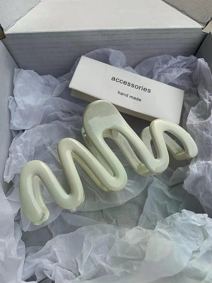 Jelly Wave Hair Claw Clip