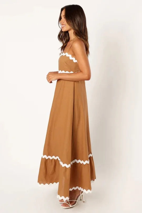 Sleeveless Scalloped Trim Midi Dress: Sexy Strapless Princess Silhouette Gown