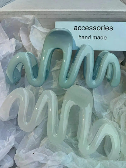 Jelly Wave Hair Claw Clip