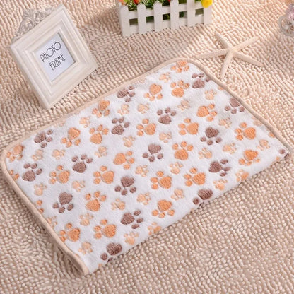 Ultra-Soft Fleece Pet Blanket: Cozy Paw Print Mat & Sleep Cover