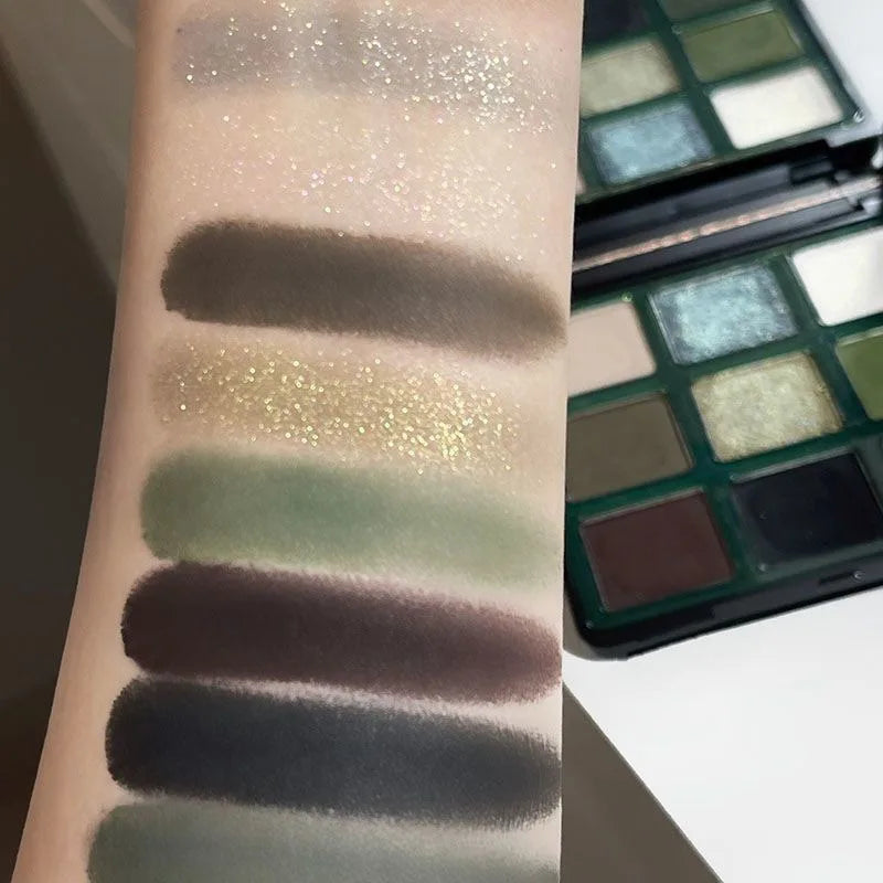 9 Color Eyeshadow Palette Olive Green Smoky Eye Look Pearlescent Shimmer Matte Eyeshadow Powder Makeup Palette Glitter Cosmetics