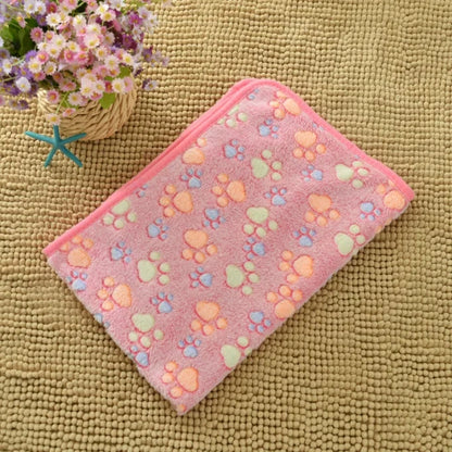 Ultra-Soft Fleece Pet Blanket: Cozy Paw Print Mat & Sleep Cover