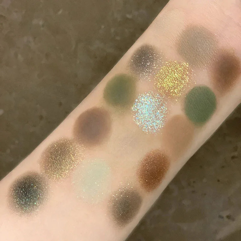 16 Color Nude Palette.