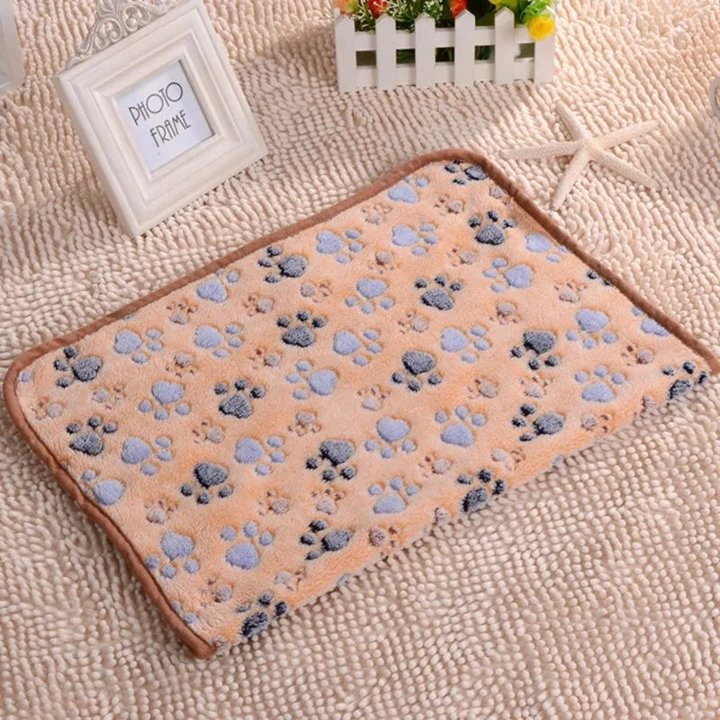 Ultra-Soft Fleece Pet Blanket: Cozy Paw Print Mat & Sleep Cover