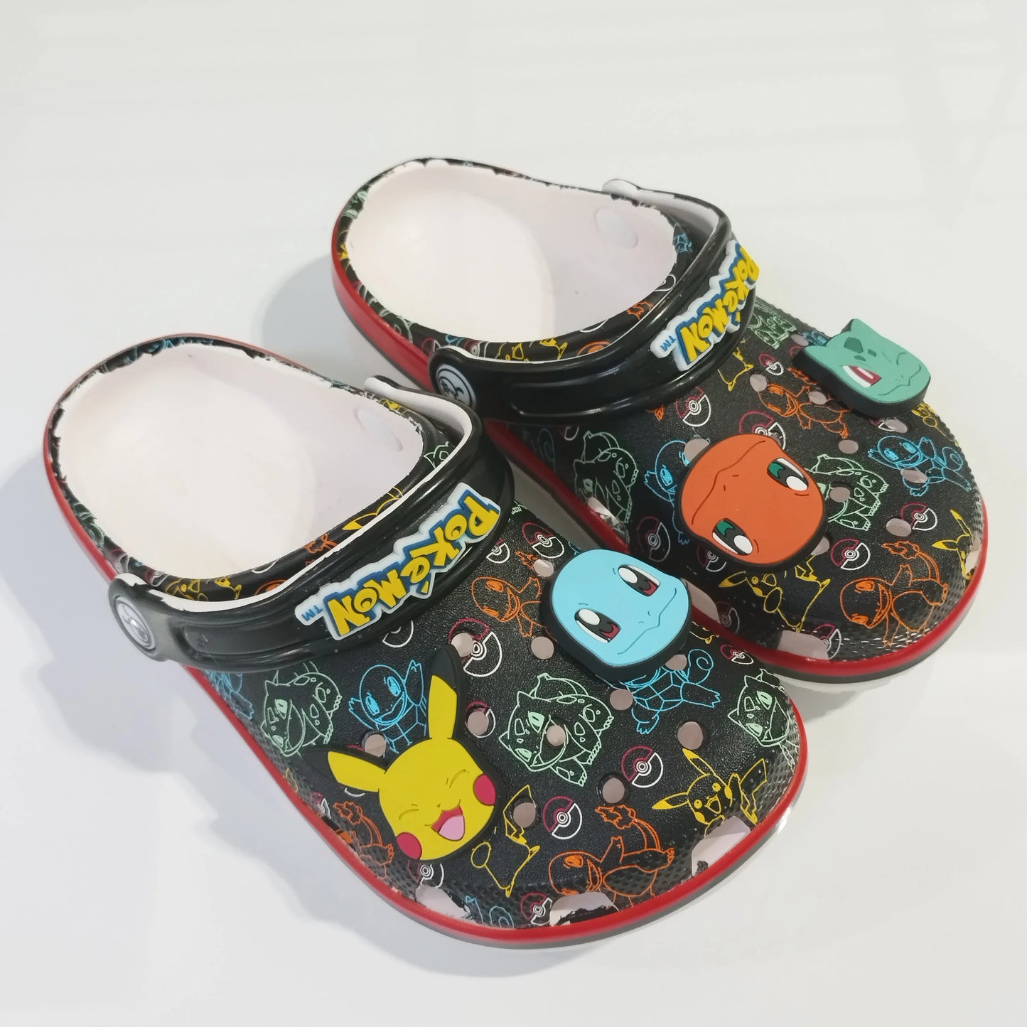 2026 New Pokemoned Hole Sandals Pikachu Squirtle Charmander Slippers Sandals Kawaii Anime Home Beach Shoes Summer Slippers