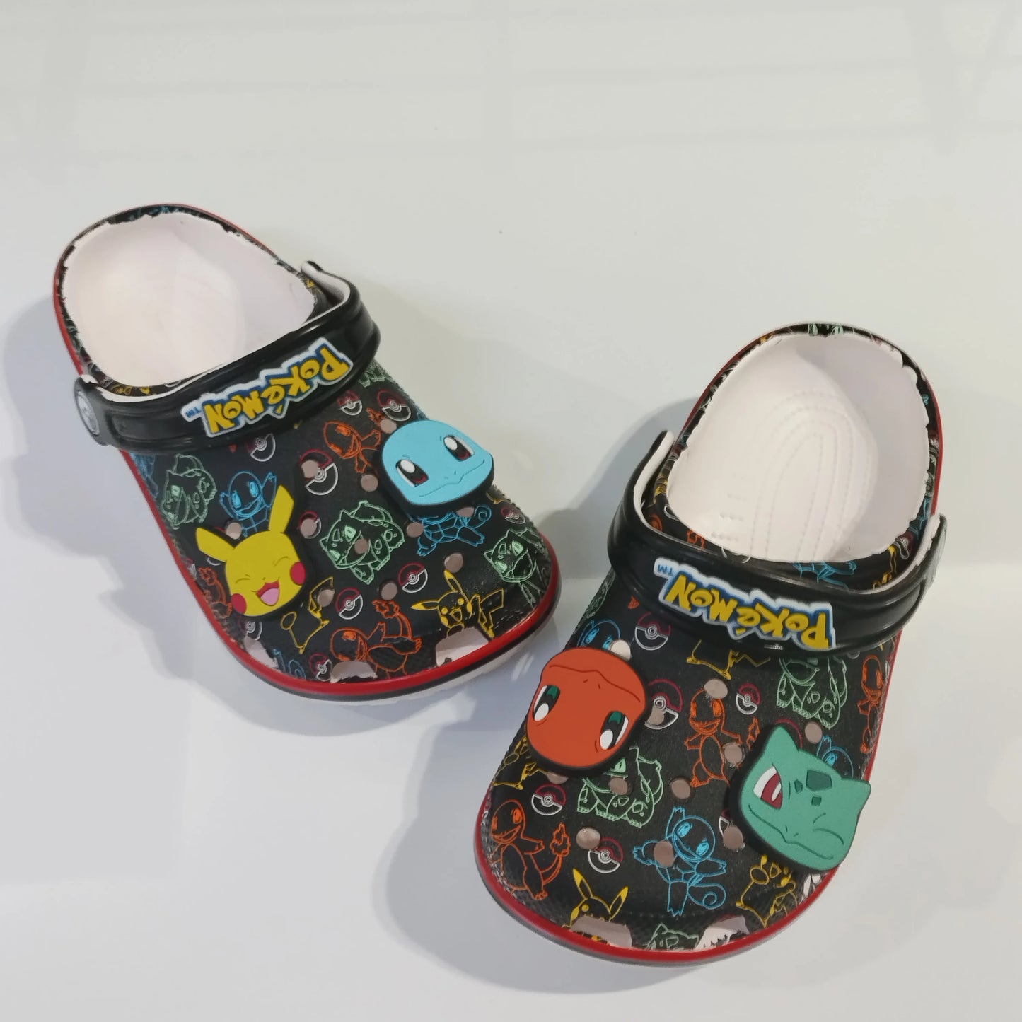 2026 New Pokemoned Hole Sandals Pikachu Squirtle Charmander Slippers Sandals Kawaii Anime Home Beach Shoes Summer Slippers