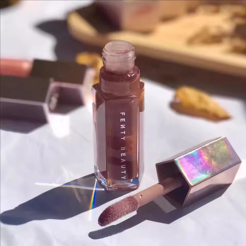 Mirror Plumper Lip Gloss.