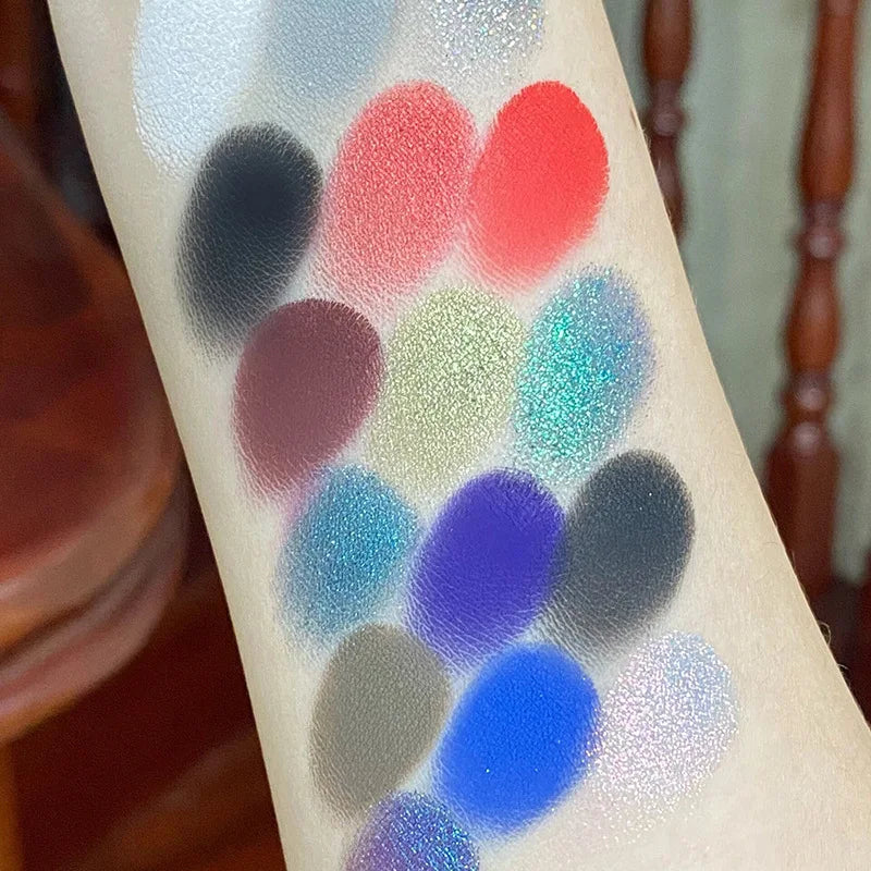 16 Color Nude Palette.