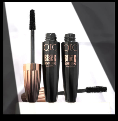 4D Extra Volume Mascara.