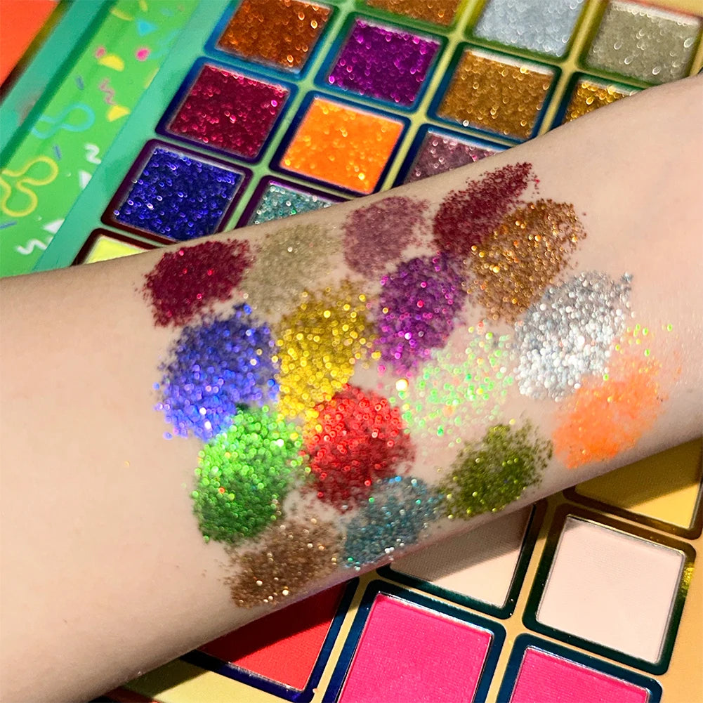 117 Color Luxury Palette.