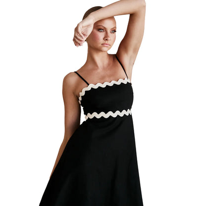 Sleeveless Scalloped Trim Midi Dress: Sexy Strapless Princess Silhouette Gown