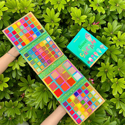 117 Color Luxury Palette.