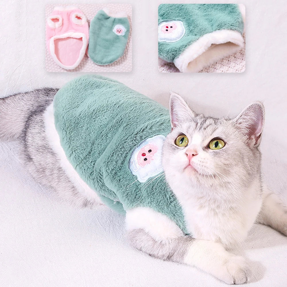 Dobermen Premier offers a specialized collection of cat clothing that combines high fashion with pet comfort. Our range includes seasonal sweaters, protective recovery wear, and character-themed costumes made from non-toxic, breathable materials.